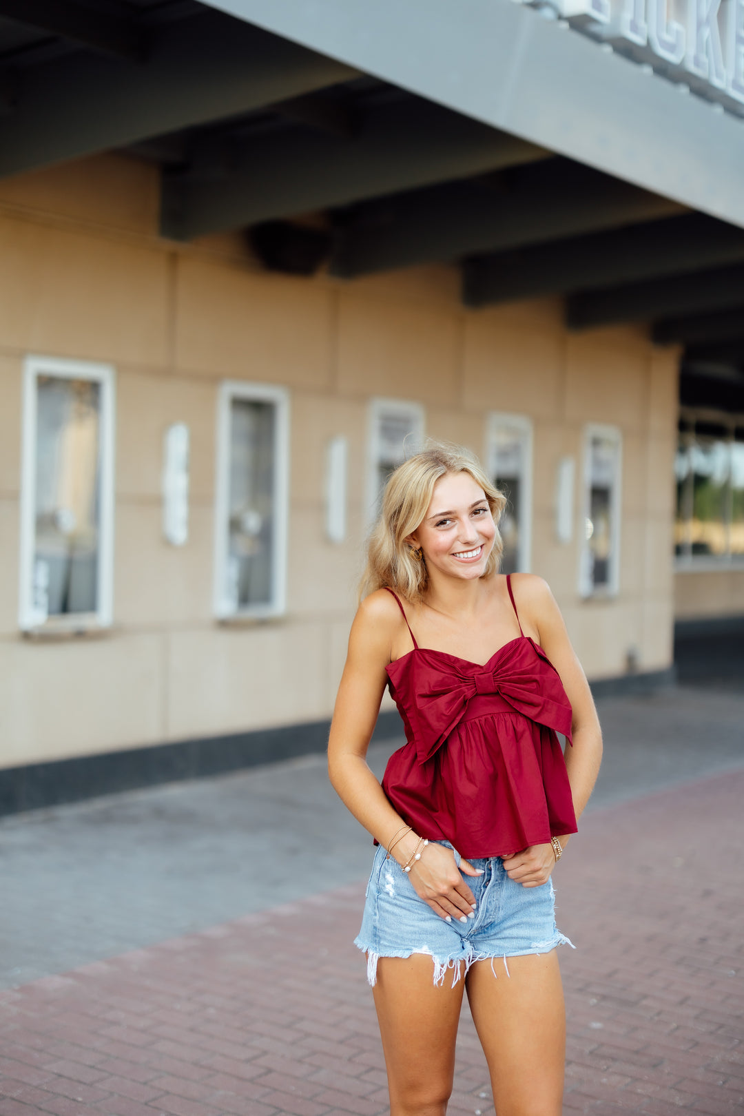 High Road Bow Tank, Maroon