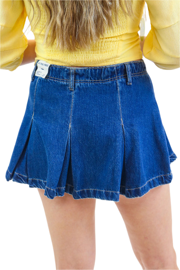 Madison Avenue Denim Mini, Wandering Eyes