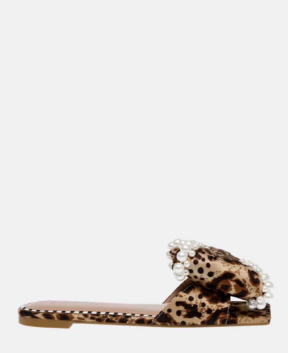 Liah Sandal, Leopard