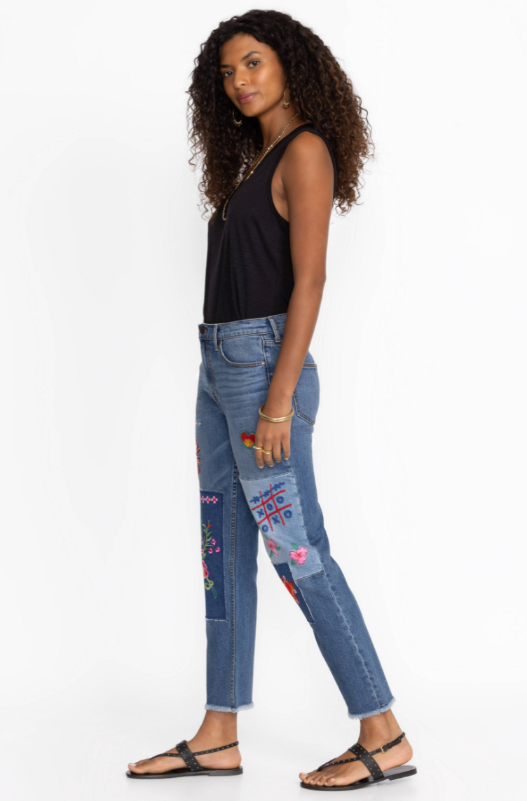 Medium Wash Cropped Straight Jean, Carmene