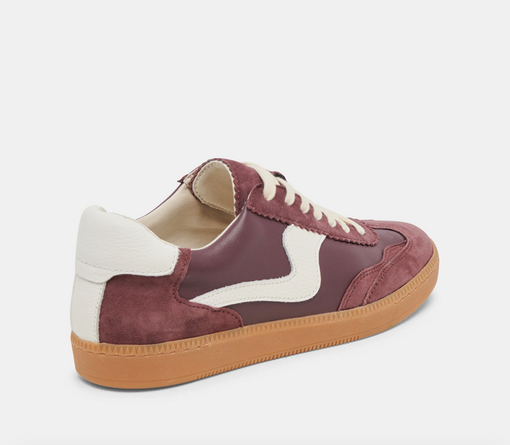 Notice Sneakers, Cranberry Suede