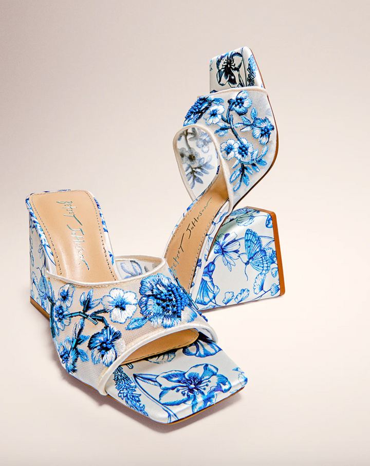 Roo Heel, Blue Floral