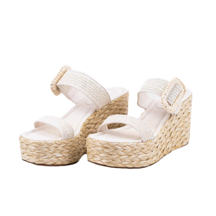 Leena Wedge, Bone