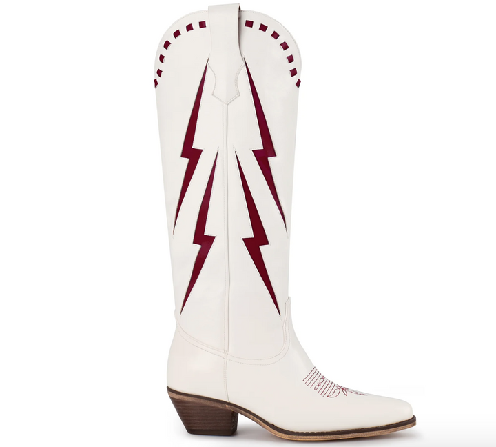 The Reveille Boot, Maroon