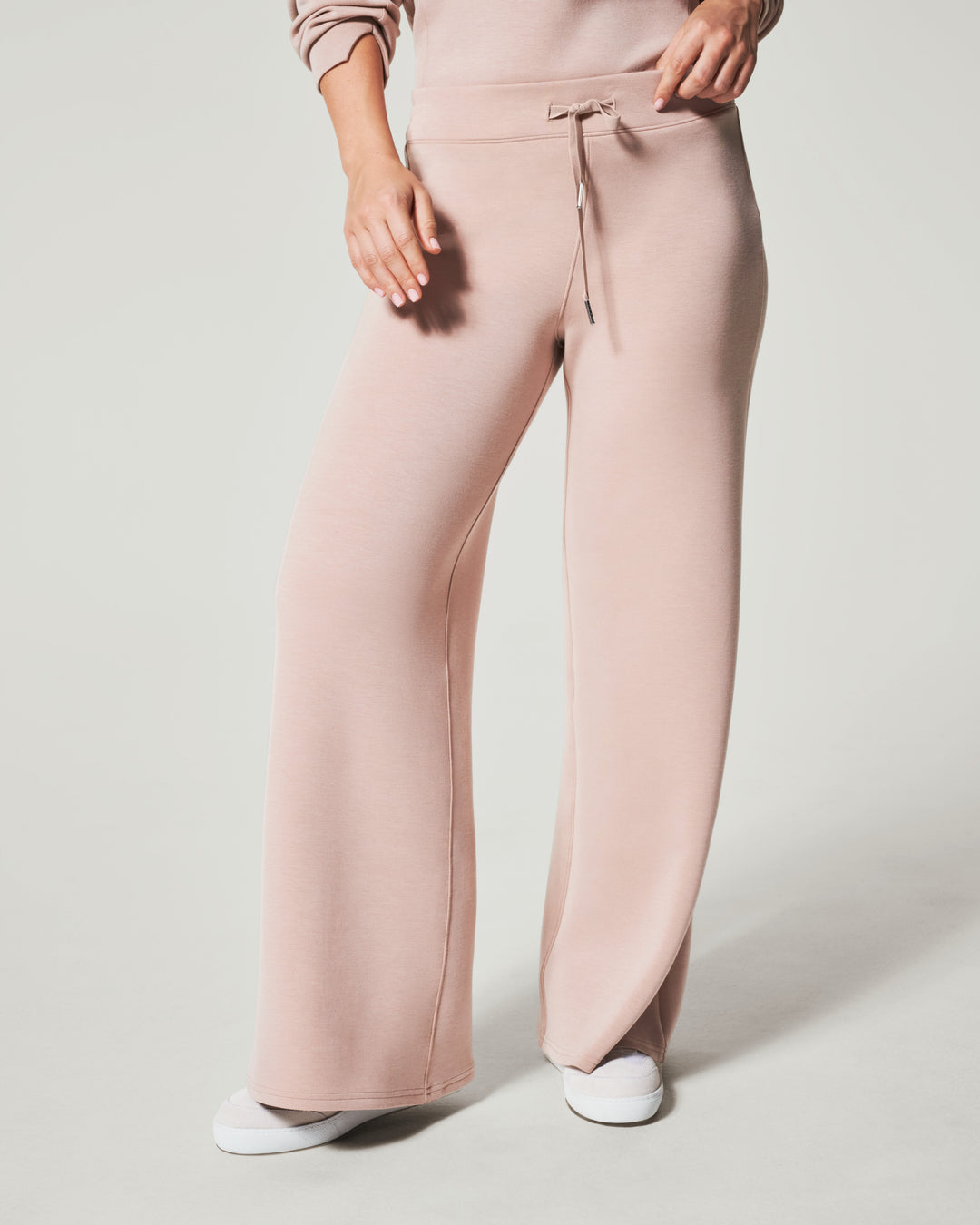 AirEssentials Wide Leg Pant, Lunar