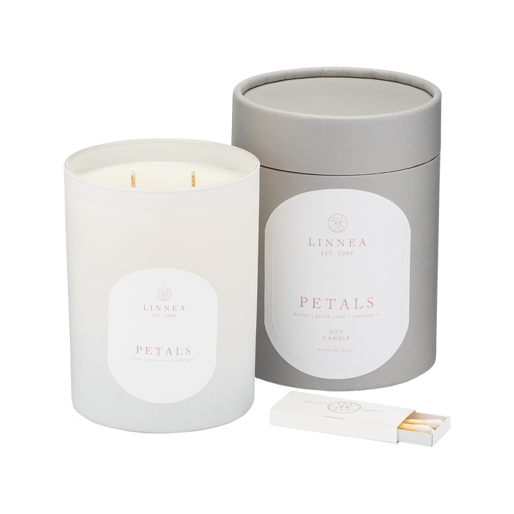 2 Wick Candle, Petals