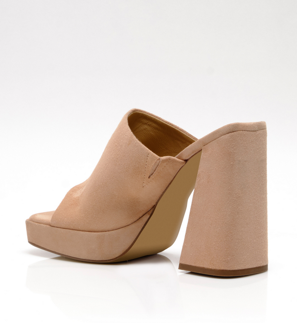 Margo Mule, Pearl Sand