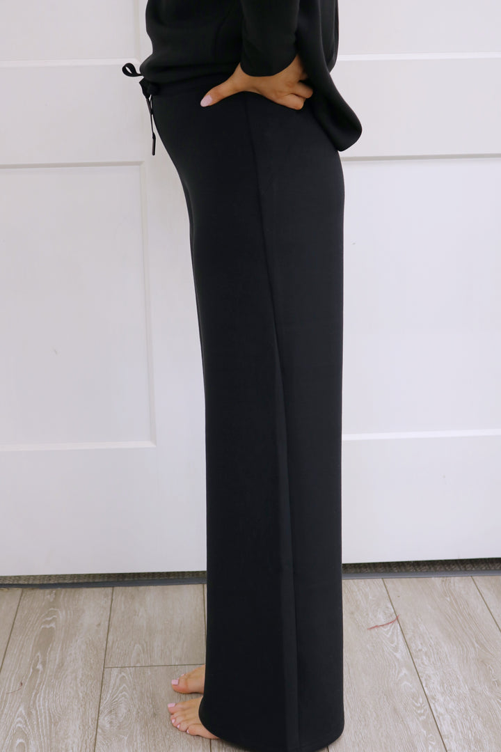 AirEssentials Wide Leg Sweatpants, Black