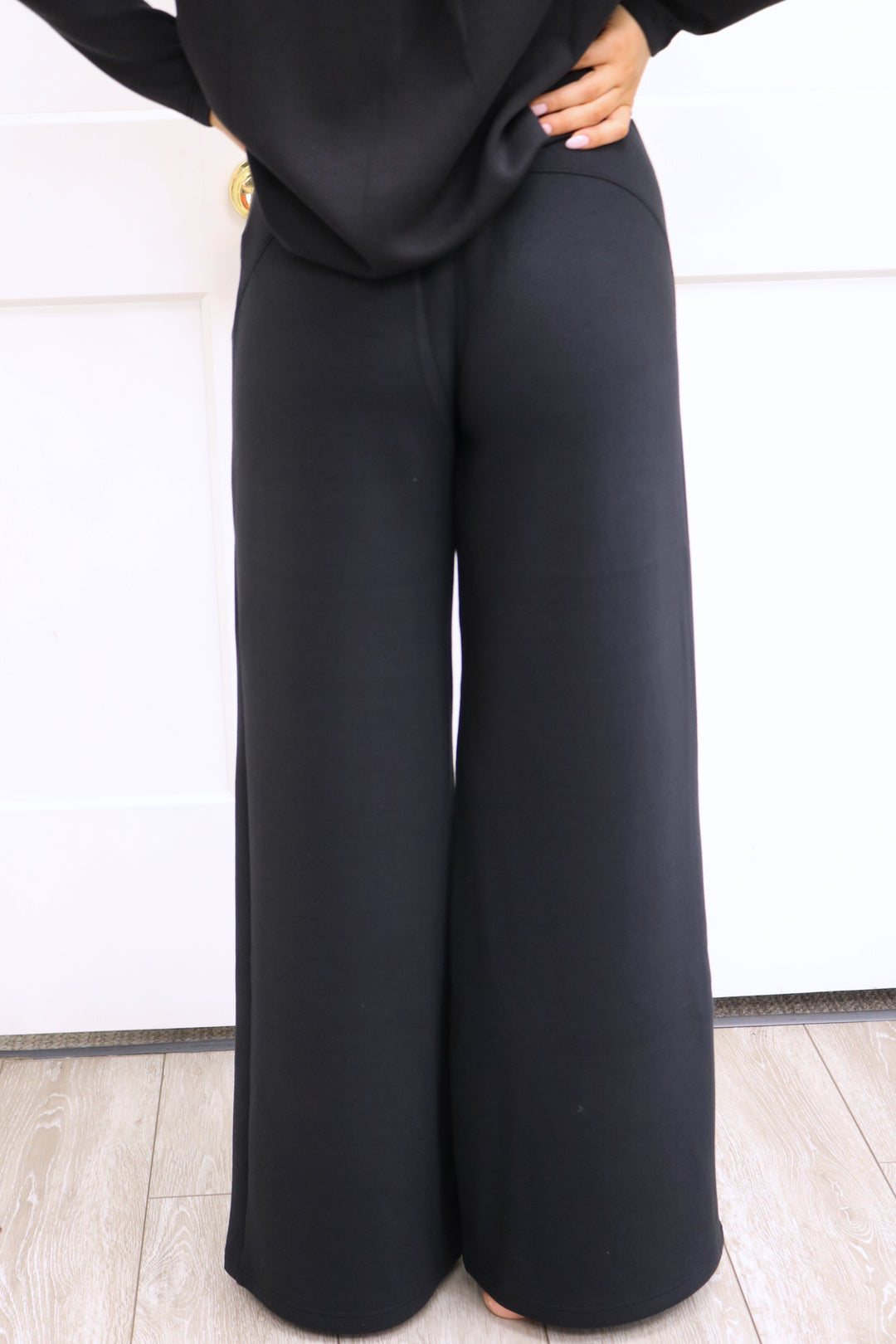 AirEssentials Wide Leg Sweatpants, Black